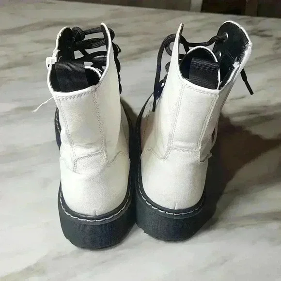 Sincerely Jewels size 7.5 white and black with zipoer - Picture 7 of 7